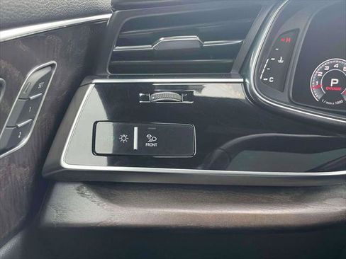 Used 2019 Audi Q8 Prestige AWD/4WD image 22