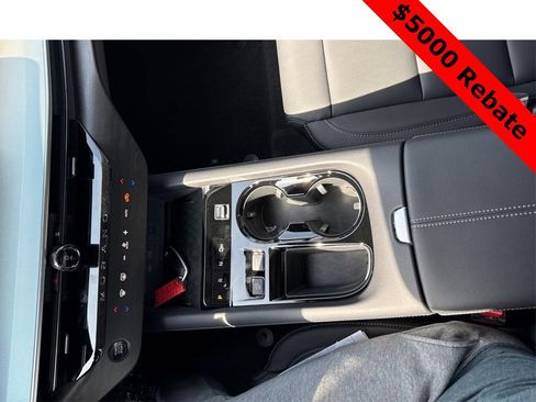 New 2025 Nissan Murano SL image 16