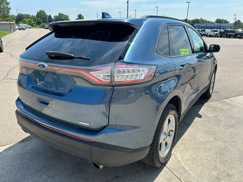 Used 2018 Ford Edge SE FWD image 5