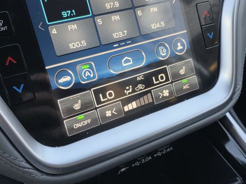 Used 2023 Subaru Outback Premium image 17