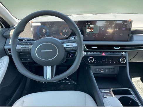 Used 2024 Hyundai Sonata SEL image 9