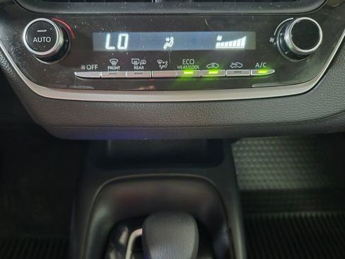 Certified 2020 Toyota Corolla LE FWD image 24