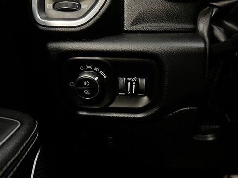 Used 2022 RAM 1500 Laramie image 16