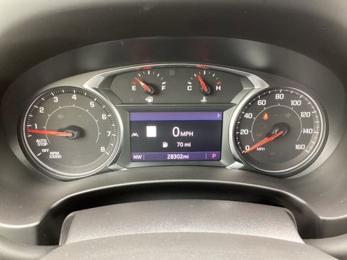 Used 2023 GMC Terrain SLE w/ Driver Convenience Package image 25