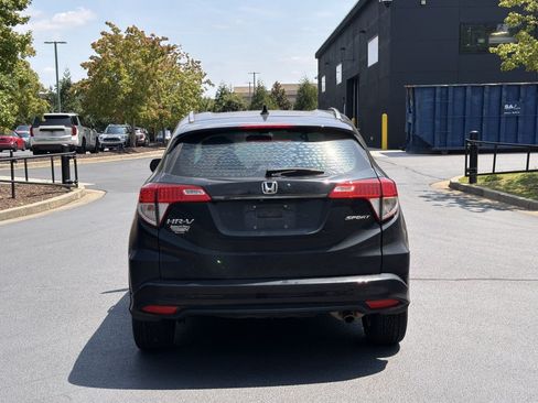 Used 2019 Honda HR-V Sport image 14