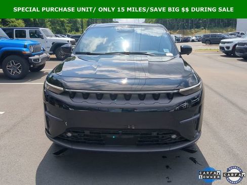 Used 2025 Jeep Wagoneer S Launch Edition image 23