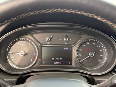 Used 2019 Buick Regal Essence w/ Driver Confidence Package I FWD image 24