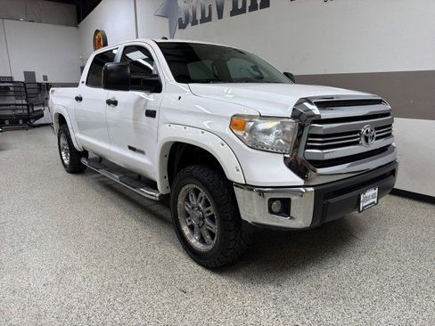 Used 2016 Toyota Tundra SR5 w/ SR5 Upgrade Package image 31
