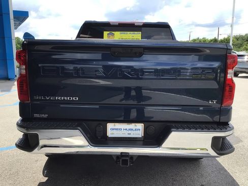 Used 2022 Chevrolet Silverado 1500 LT AWD/4WD image 8