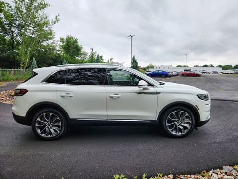 Certified 2022 Lincoln Nautilus Reserve image 6