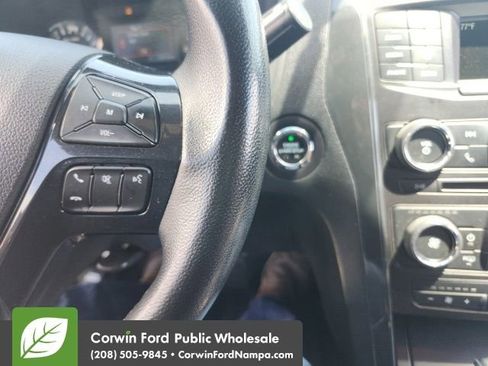 Used 2017 Ford Explorer XLT AWD/4WD image 24