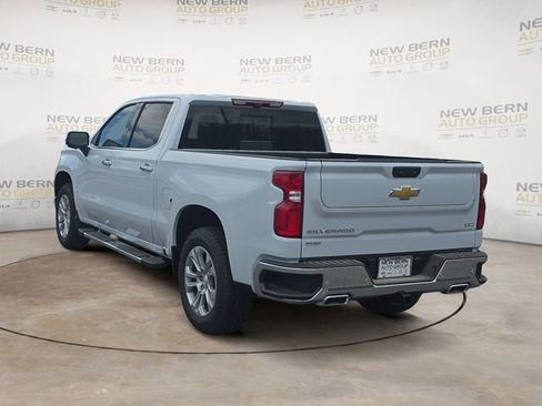 New 2026 Chevrolet Silverado 1500 LTZ w/ LTZ Premium Package AWD/4WD image 3