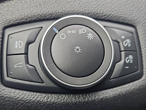 Used 2019 Ford Escape SE AWD/4WD image 10