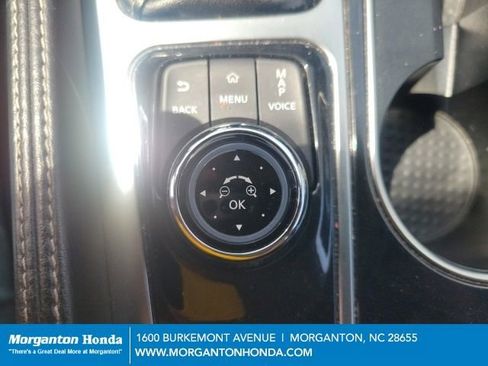 Used 2017 Nissan Maxima Platinum image 15