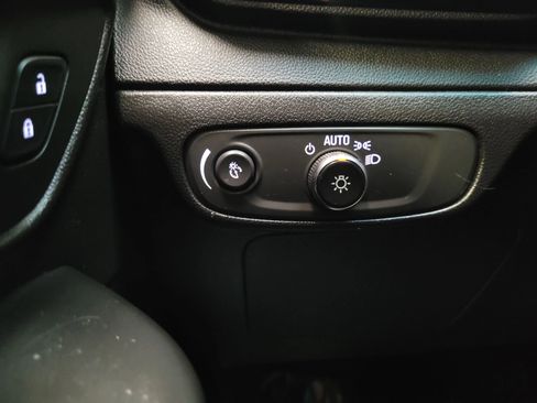 Used 2023 Chevrolet Bolt LT image 22