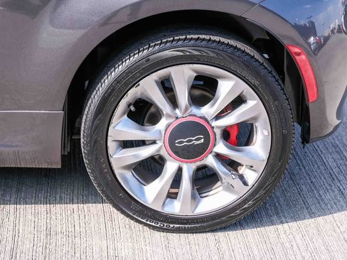 Used 2015 FIAT 500 Sport w/ Comfort/Convenience Group FWD image 9