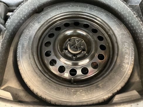 Used 2017 Ford Escape SE w/ Equipment Group 201A image 30