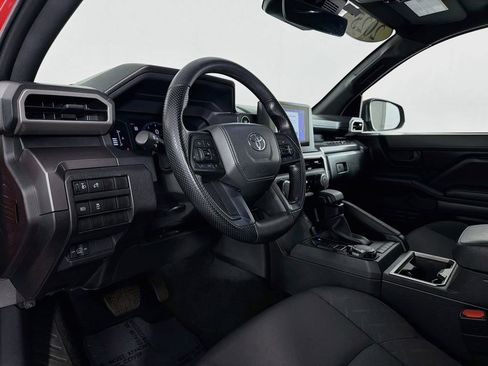 Used 2025 Toyota Tacoma SR5 AWD/4WD image 14