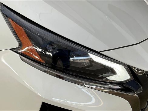 Certified 2025 Nissan Altima 2.5 SR image 26