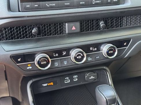 Used 2025 Honda CR-V Sport image 28