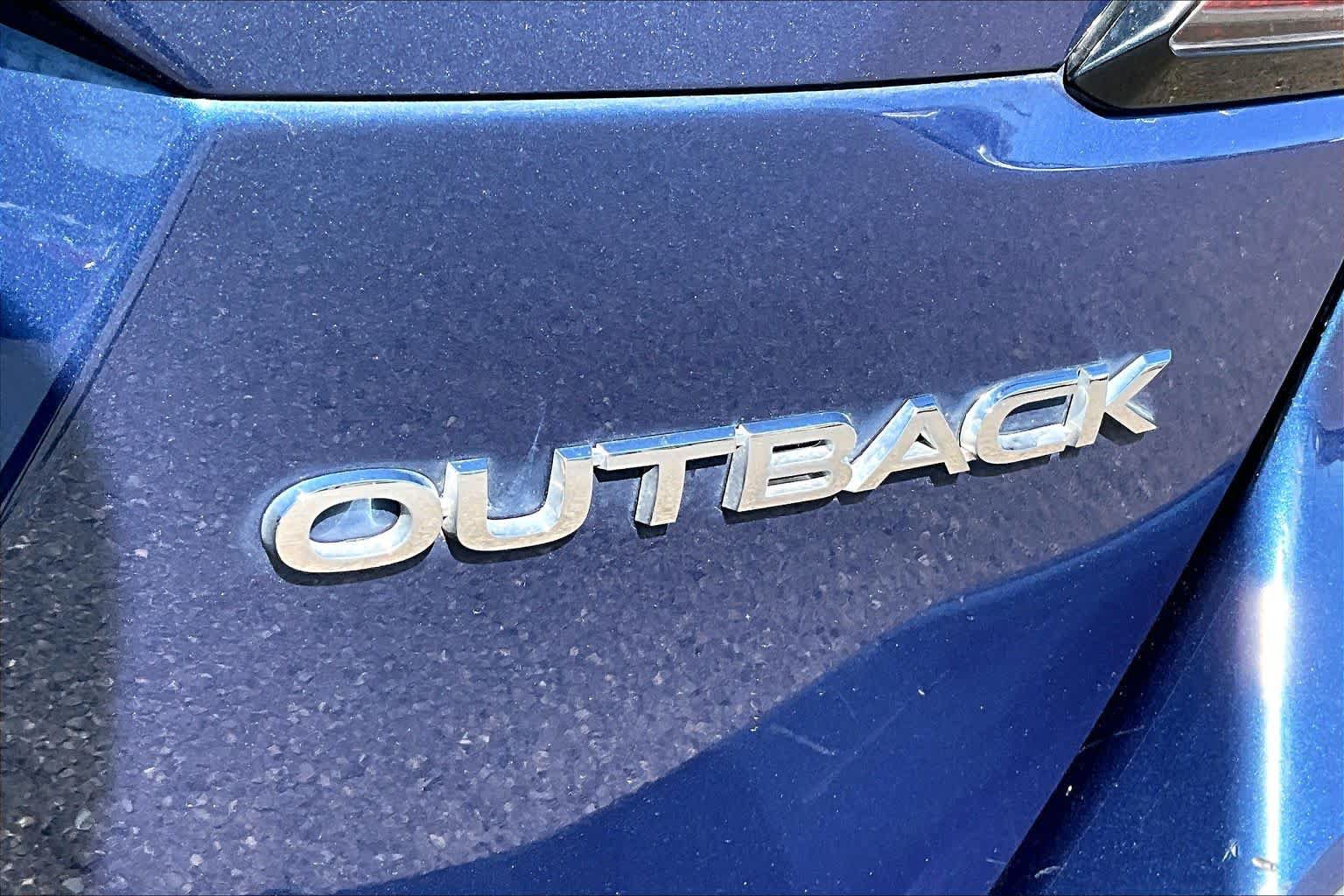 Used 2022 Subaru Outback AWD/4WD image 9
