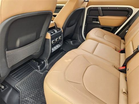 New 2026 Land Rover Defender 110 X-Dynamic SE image 20