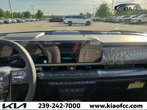 New 2027 Kia Seltos S FWD image 21