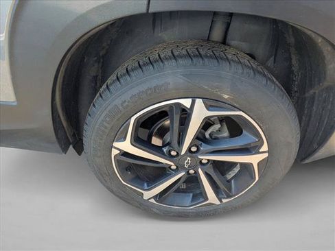 Used 2022 Chevrolet TrailBlazer RS w/ Sun and Liftgate Package AWD/4WD image 6