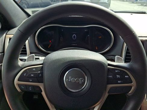 Used 2016 Jeep Grand Cherokee Limited AWD/4WD image 24