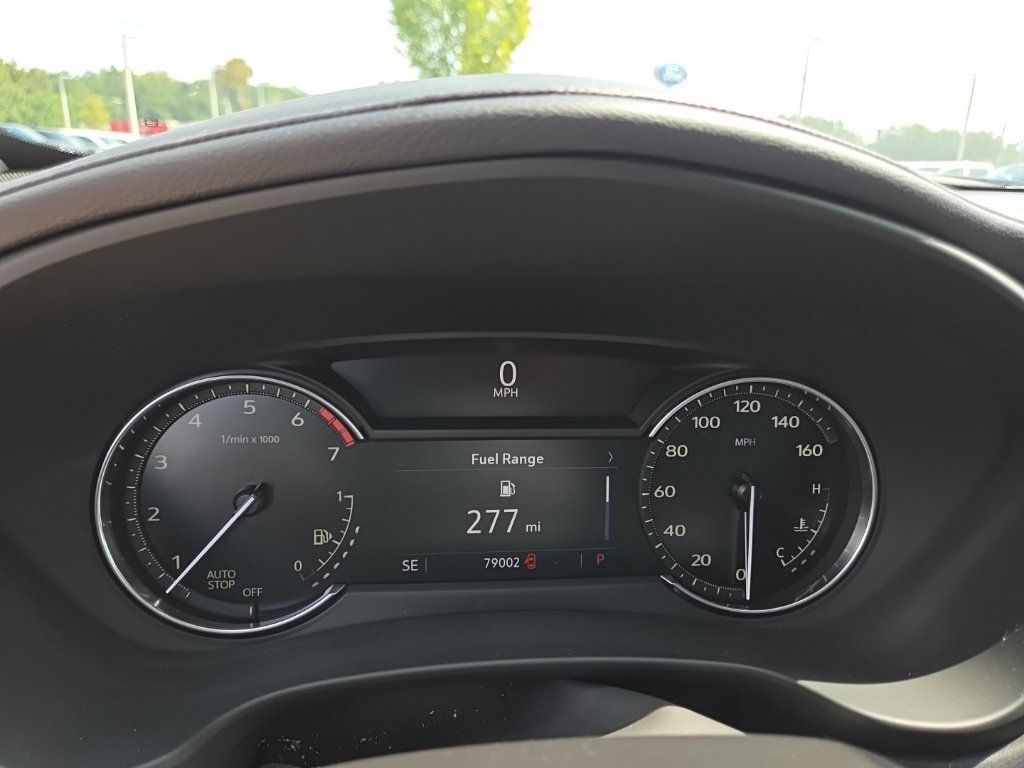 Used 2023 Cadillac XT4 Luxury FWD image 12