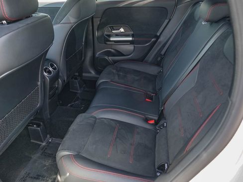 Certified 2025 Mercedes-Benz GLA 250 image 18