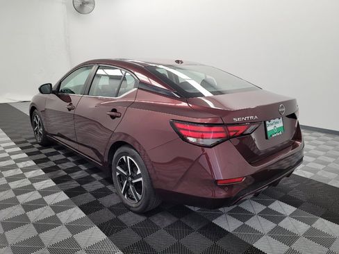 Used 2024 Nissan Sentra SV FWD image 5