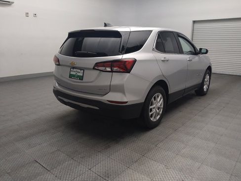 Used 2022 Chevrolet Equinox LT AWD/4WD image 9