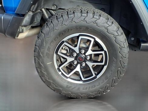 Used 2025 Jeep Wrangler Unlimited Rubicon image 6