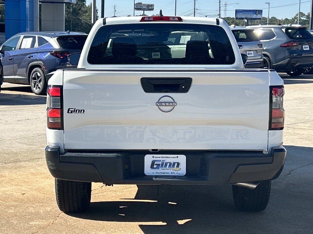 Used 2024 Nissan Frontier S RWD image 3