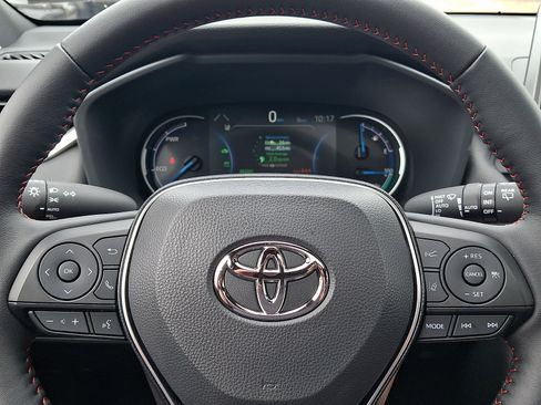 Certified 2025 Toyota RAV4 SE w/ Weather & Moonroof Package AWD/4WD image 19