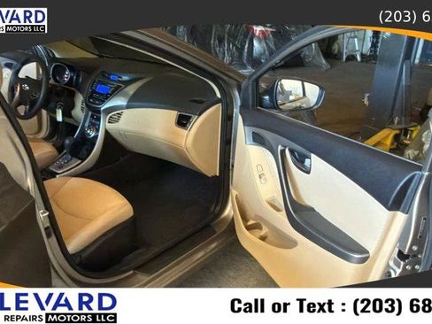 Used 2013 Hyundai Elantra GLS w/ Preferred Pkg FWD image 30