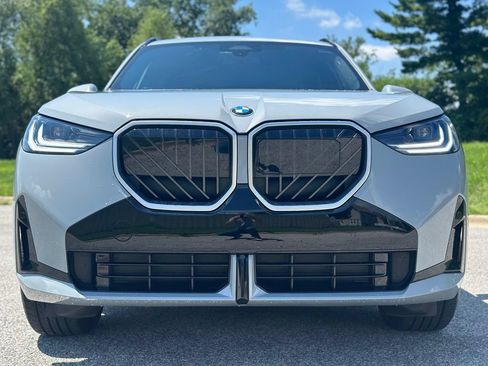 Used 2026 BMW X3 xDrive30i w/ M Sport Package AWD/4WD image 2