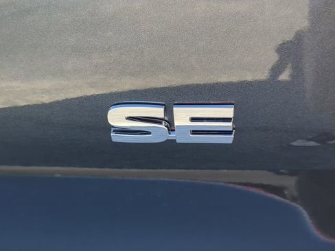New 2026 Mitsubishi Outlander SE FWD image 14