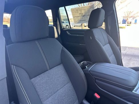 New 2026 GMC Acadia Elevation w/ LPO, Floor Liner Package FWD image 38