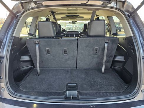 Used 2016 Honda Pilot Touring image 14