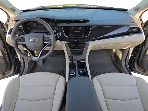 Certified 2024 Cadillac XT6 Premium Luxury w/ LPO, Floor Liner Package AWD/4WD image 9