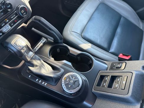 Certified 2024 Ford Bronco Outer Banks image 24