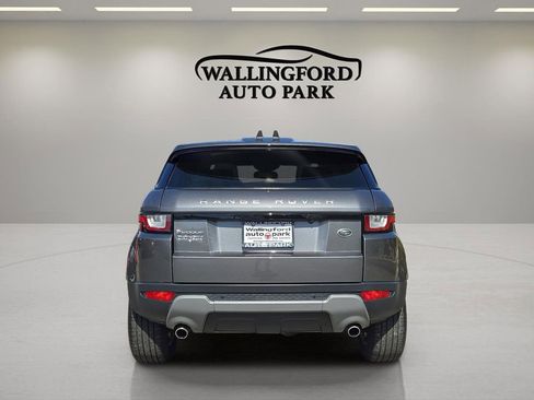 Used 2019 Land Rover Range Rover Evoque SE image 5