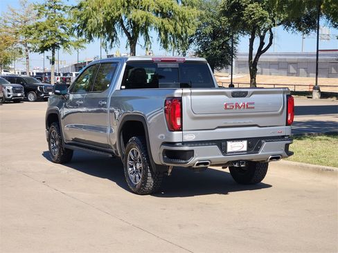 Used 2023 GMC Sierra 1500 AT4 w/ AT4 Premium Package image 5