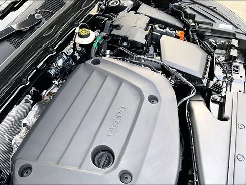 New 2026 Volvo XC40 B5 Plus image 39