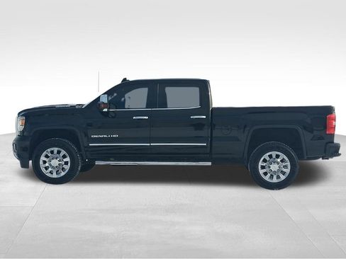 Used 2019 GMC Sierra 2500 Denali w/ Duramax Plus Package image 11