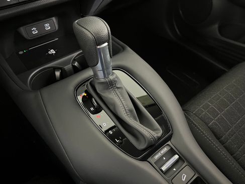 New 2026 Honda HR-V LX image 14