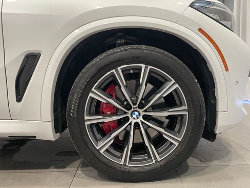 Certified 2023 BMW X5 xDrive40i w/ M Sport Package AWD/4WD image 10