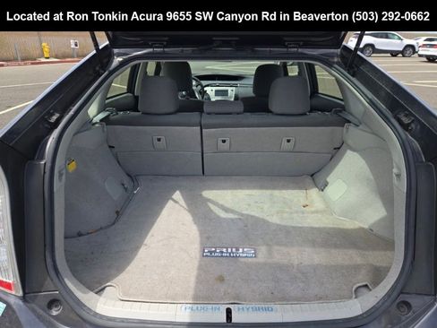 Used 2015 Toyota Prius Prime Plug-In Hybrid FWD image 11